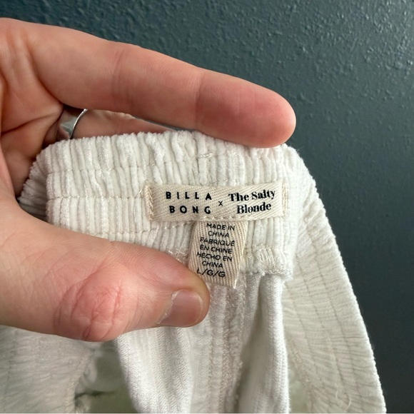 Billabong x The salty Blonde Corduroy Shorts Size L - Picture 6 of 6
